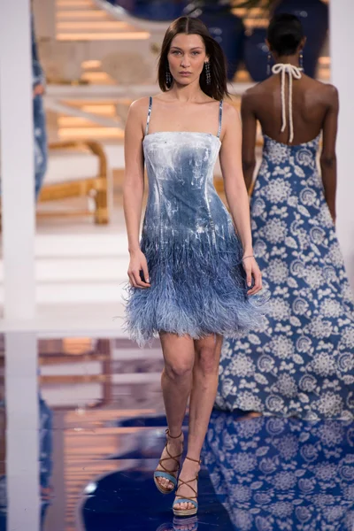 Look 8